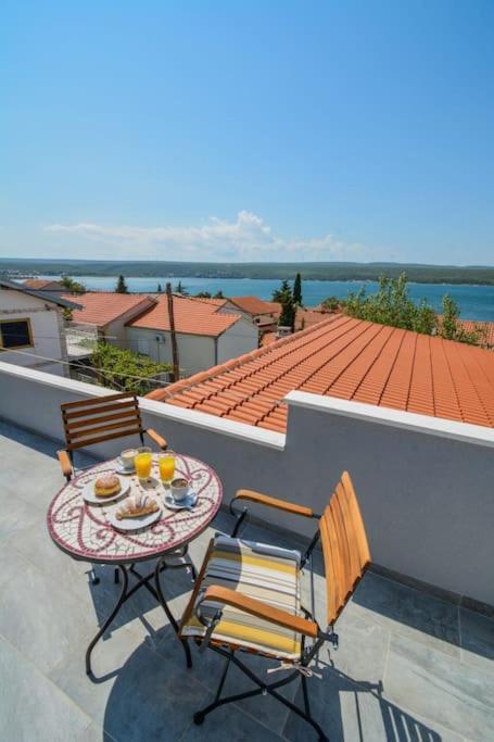 Villa With Amazing View And A Private Pool, Susnjar 1 Kruševo Eksteriør billede